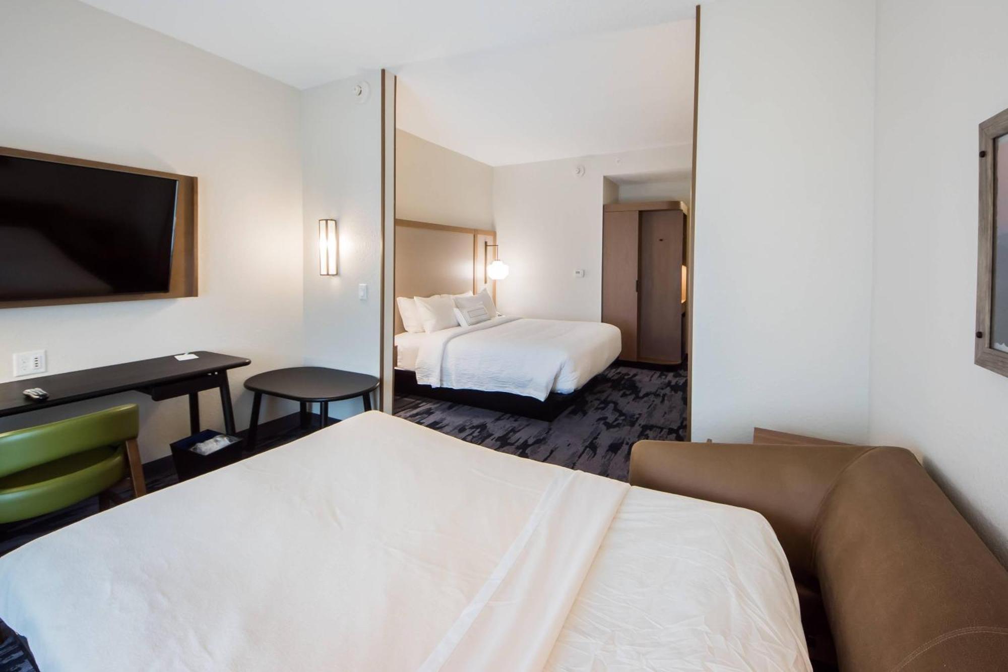 Hotel Fairfield & By Marriott Viera Town Center 3*