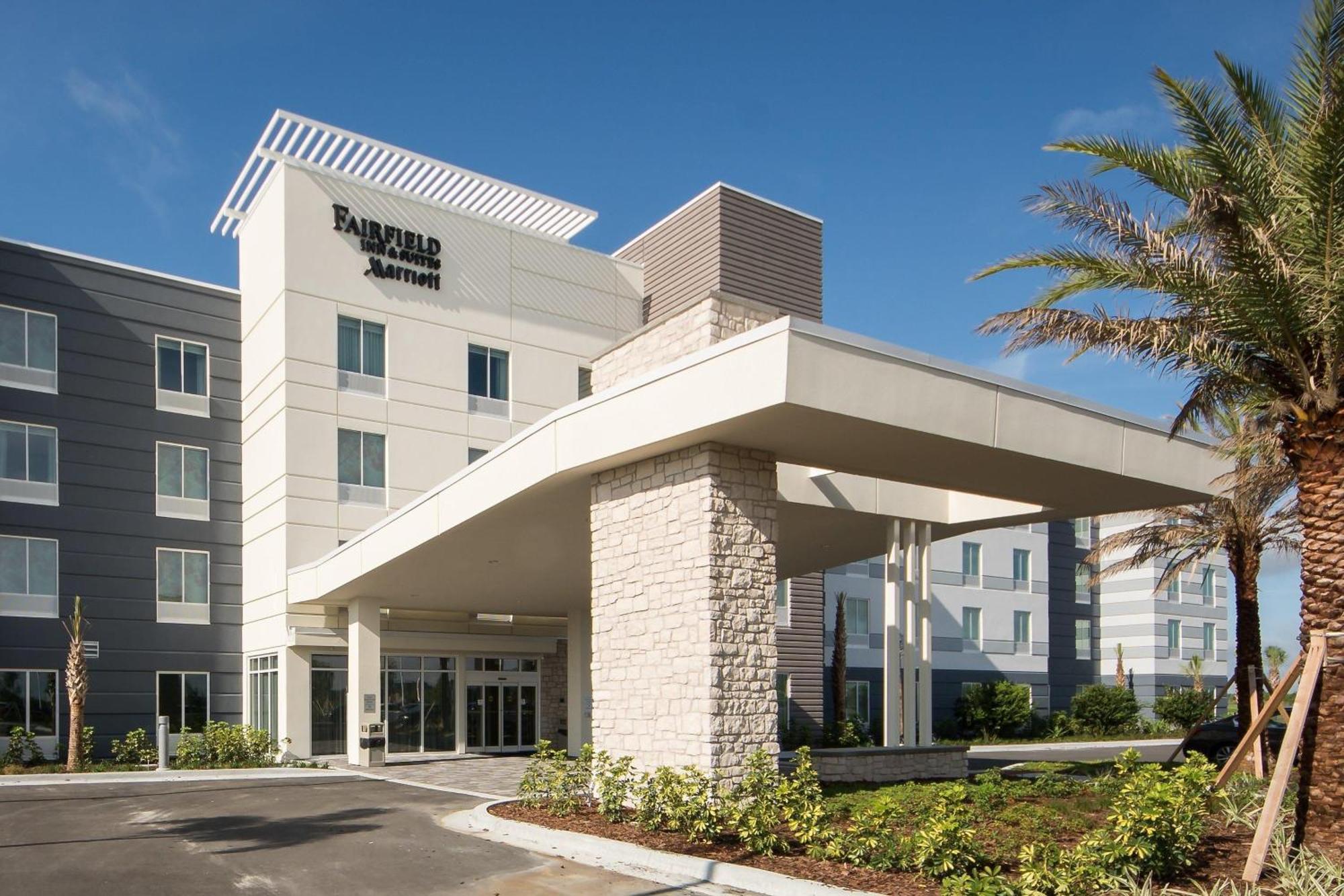 Fairfield & By Marriott Viera Town Center Hotel 3*